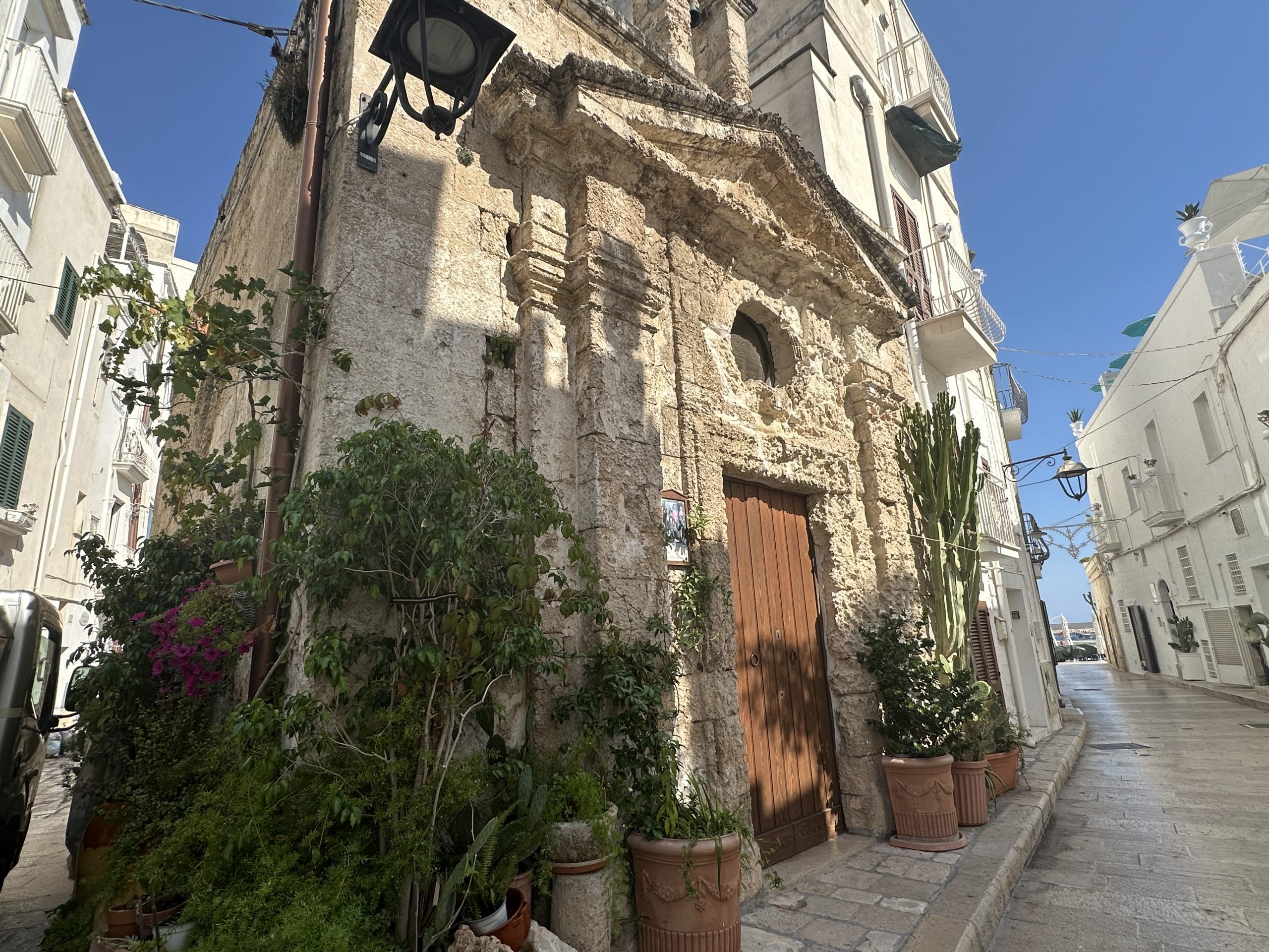 Monopoli street